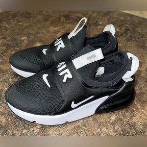 Nike Air 270 Extreme size 1Y